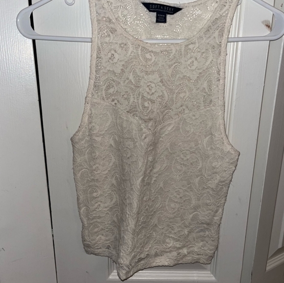 American Eagle Outfitters Tops - Ivory Lace American Eagle tank - Size Medium